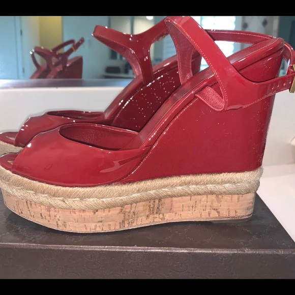 Gucci Red Hollie Patent Leather Platform Vernice Crystal Rose Bed Wedges - Picture 3 of 10